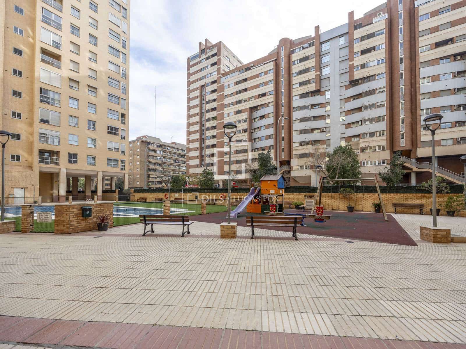 Apartamento de 3 habitaciones en València ciudad en venta con piscina - 490.000 € (Ref: 9517963)