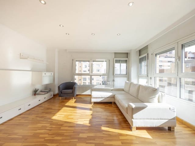 Apartamento de 3 habitaciones en València ciudad en venta con piscina - 490.000 € (Ref: 9517963)