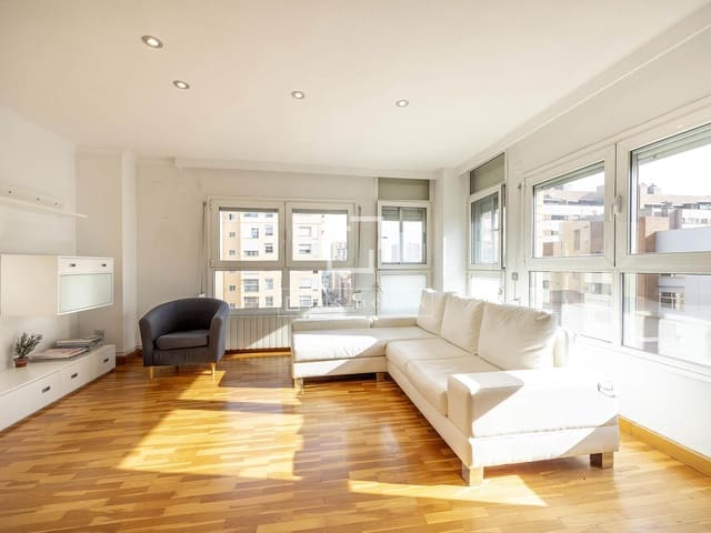 Apartamento de 3 habitaciones en València ciudad en venta con piscina - 490.000 € (Ref: 9517963)