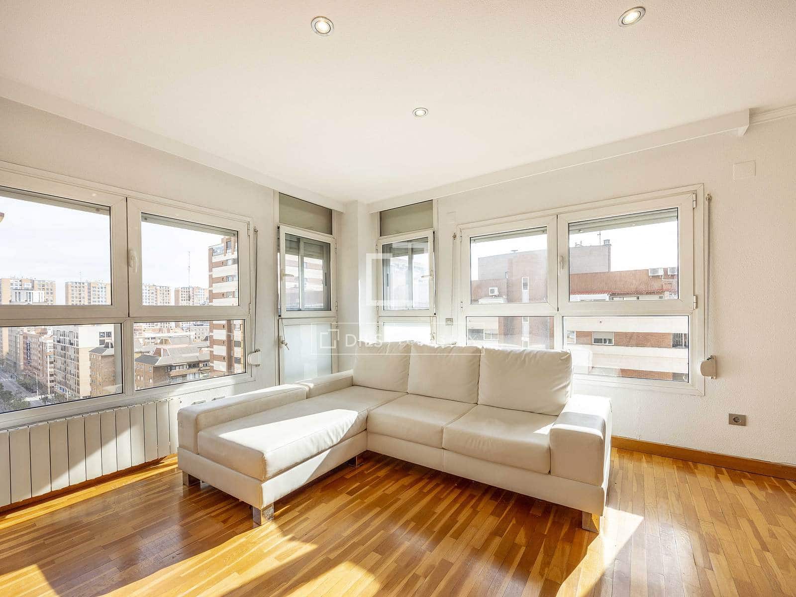 Apartamento de 3 habitaciones en València ciudad en venta con piscina - 490.000 € (Ref: 9517963)