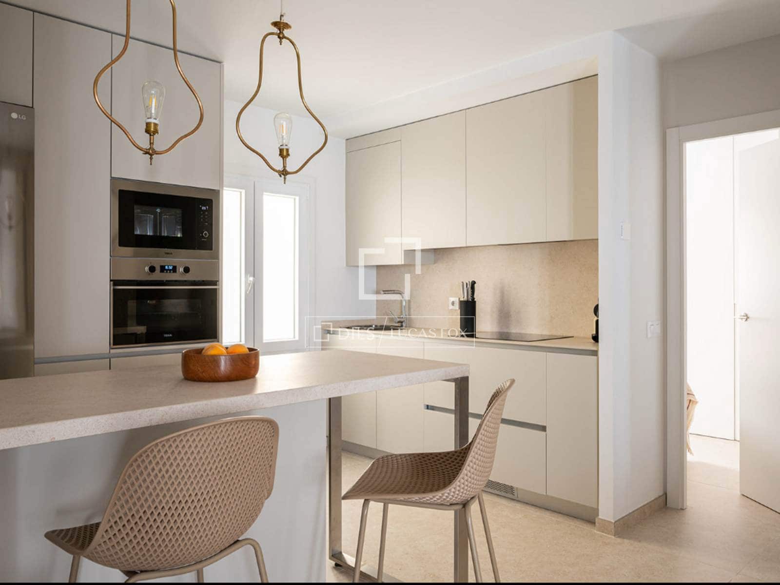 2 makuuhuone Huoneisto vuokrattavana paikassa Madrid kaupunki - 2 100 € (Ref: 9517965)