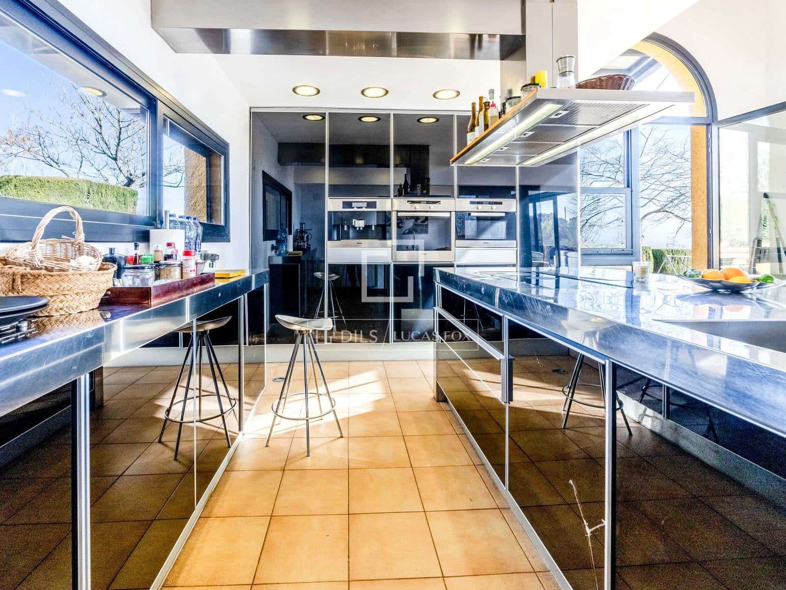 Finca/Casa Rural de 4 habitaciones en Castellví de la Marca en venta con piscina garaje - 1.290.000 € (Ref: 9517966)