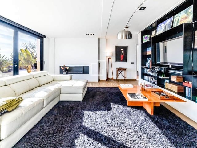 Finca/Casa Rural de 4 habitaciones en Castellví de la Marca en venta con piscina garaje - 1.290.000 € (Ref: 9517966)