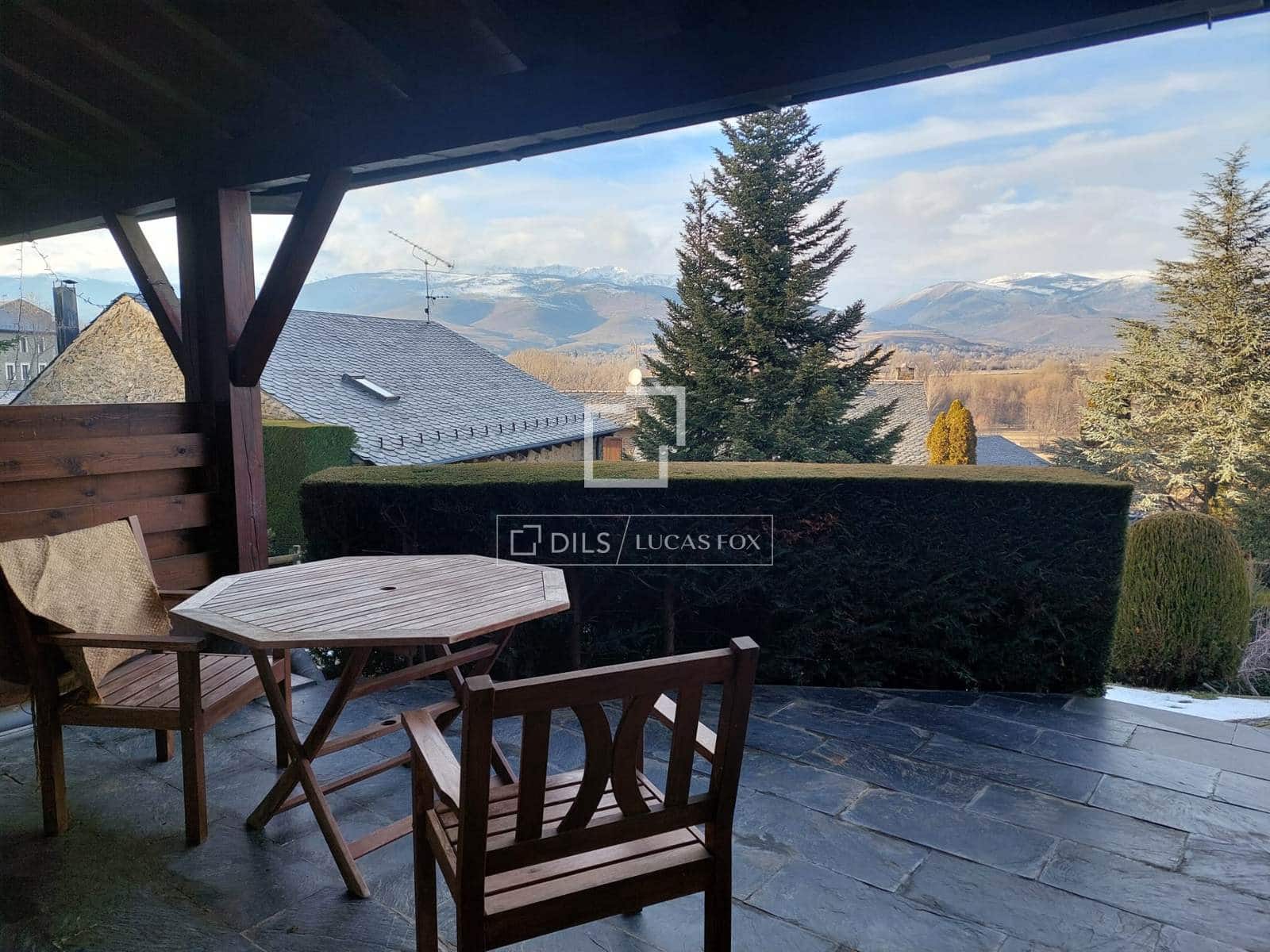 3 bedroom Villa for sale in Fontanals de Cerdanya - € 530,000 (Ref: 9519332)