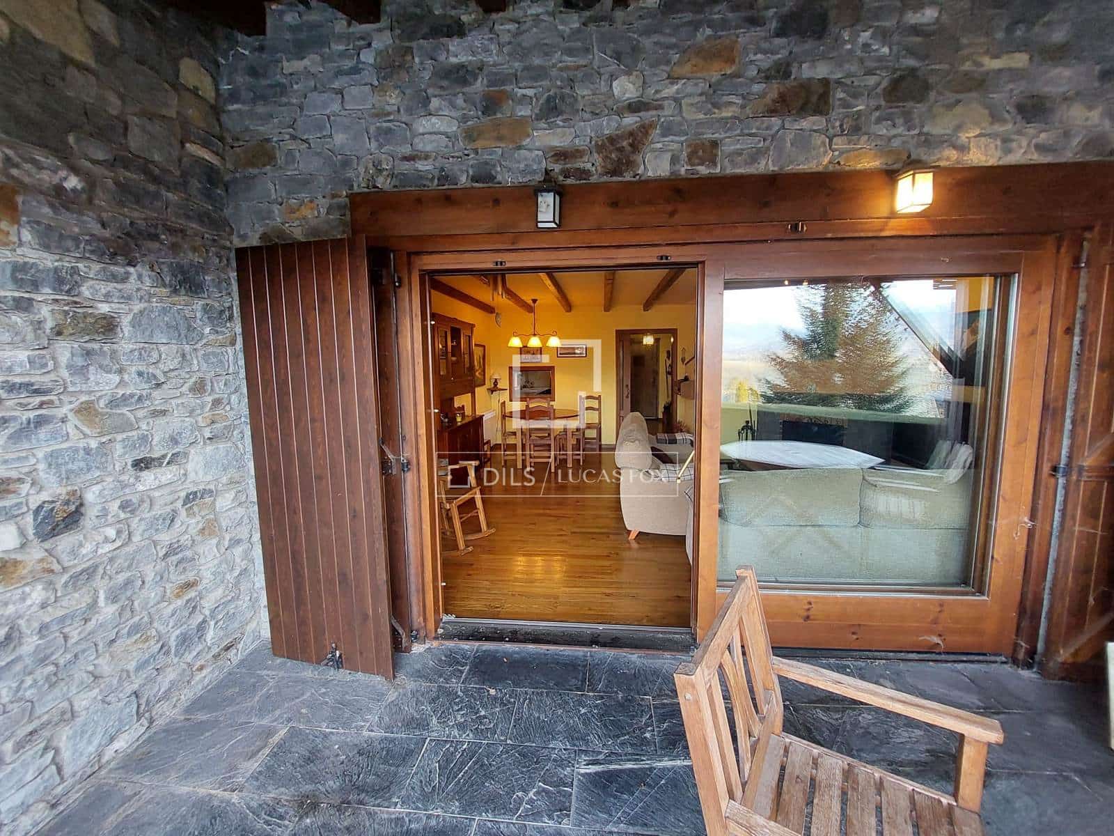 3 bedroom Villa for sale in Fontanals de Cerdanya - € 530,000 (Ref: 9519332)