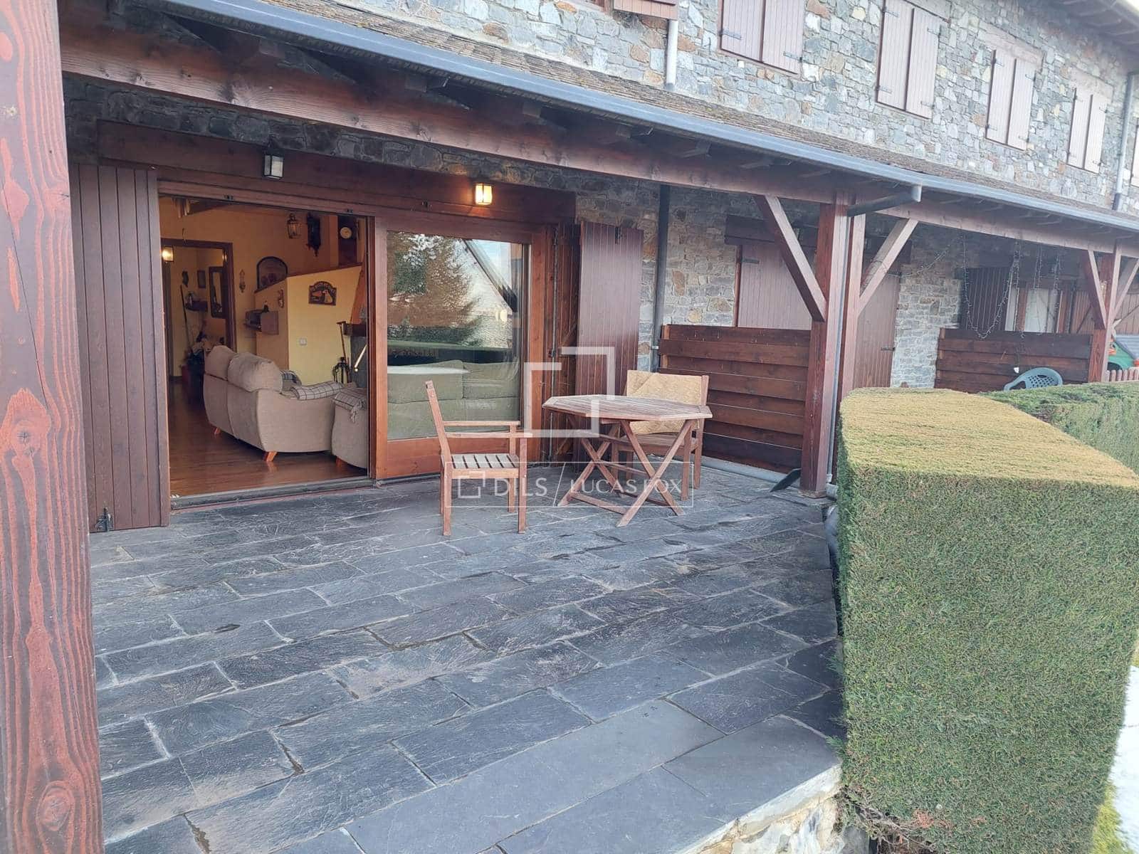 3 bedroom Villa for sale in Fontanals de Cerdanya - € 530,000 (Ref: 9519332)