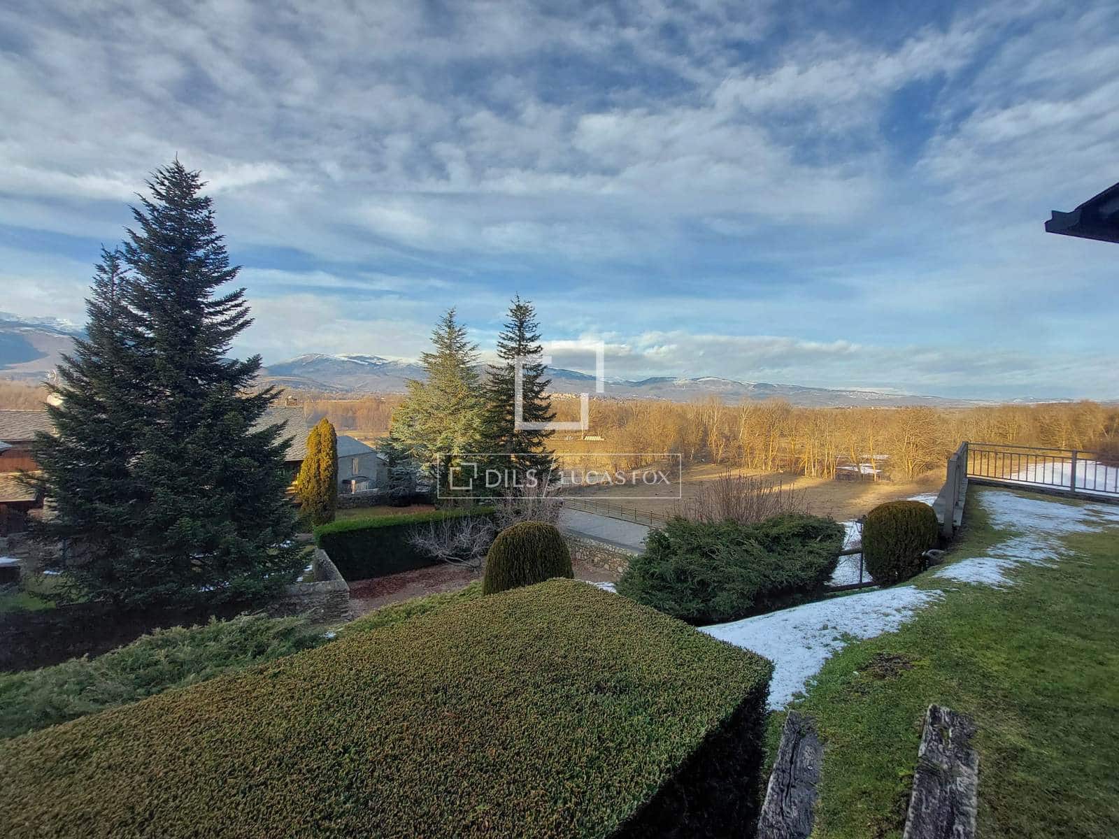 3 bedroom Villa for sale in Fontanals de Cerdanya - € 530,000 (Ref: 9519332)