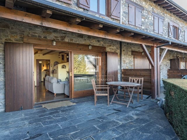 Chalet de 3 habitaciones en Fontanals de Cerdanya en venta con garaje - 530.000 € (Ref: 9519332)