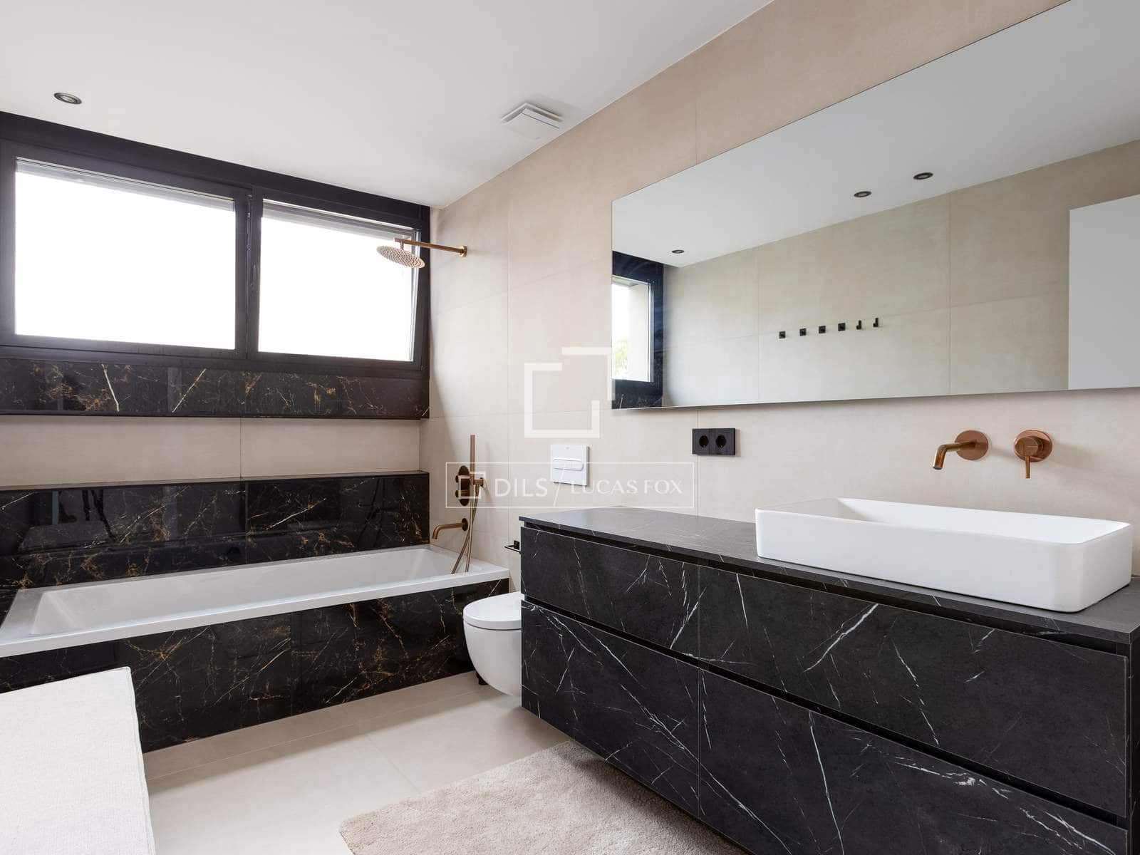 6 chambre Villa/Maison à vendre à Teia avec piscine garage - 2 350 000 € (Ref: 9519375)