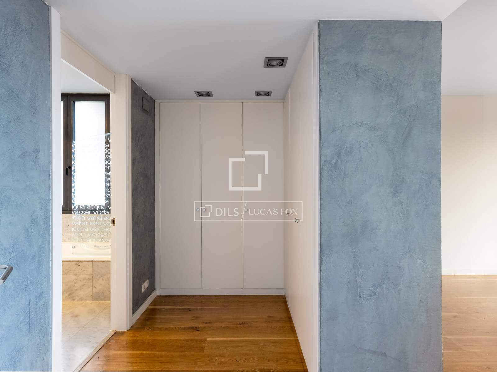 4 chambre Villa/Maison à vendre à Sant Vicenc de Montalt avec piscine garage - 889 000 € (Ref: 9519376)