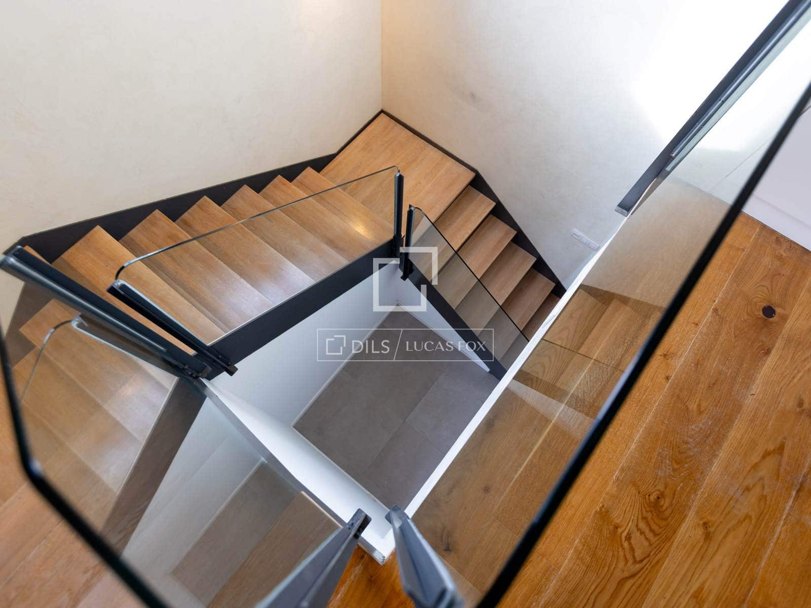 4 chambre Villa/Maison à vendre à Sant Vicenc de Montalt avec piscine garage - 889 000 € (Ref: 9519376)