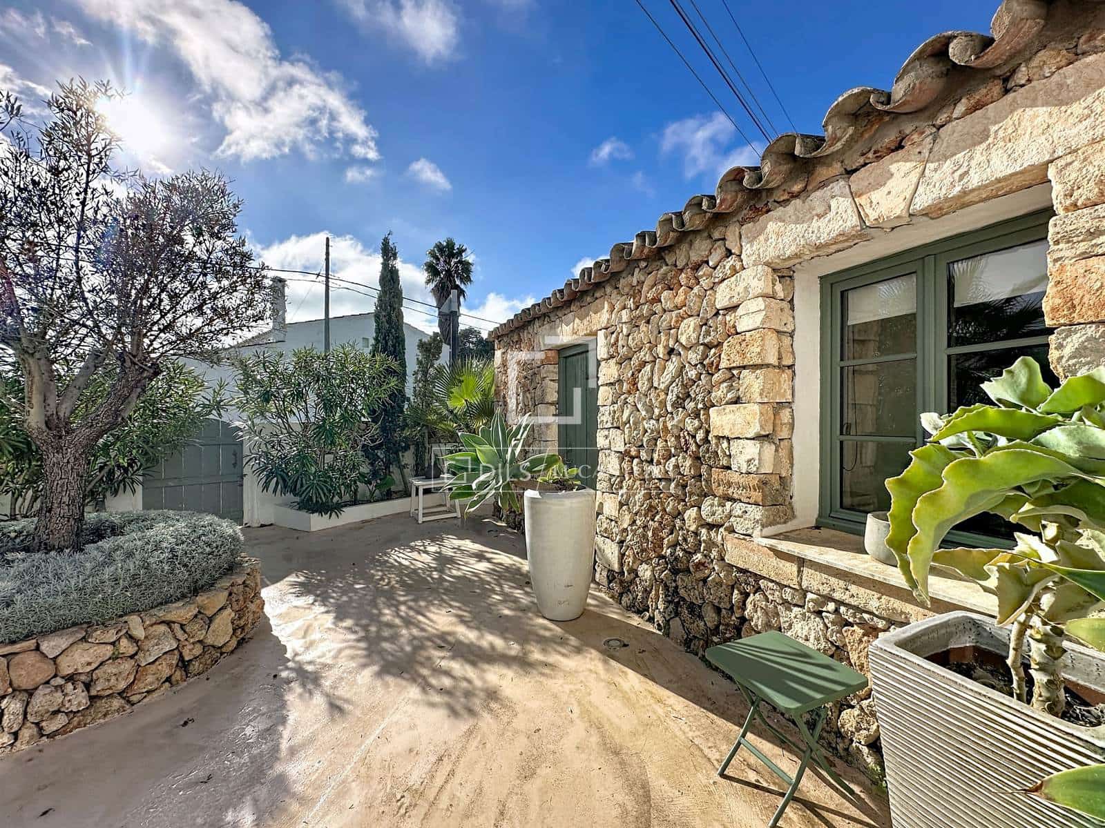 5 sypialnia Willa na sprzedaż w San Luis / Sant Lluis z basenem - 990 000 € (Ref: 9521461)