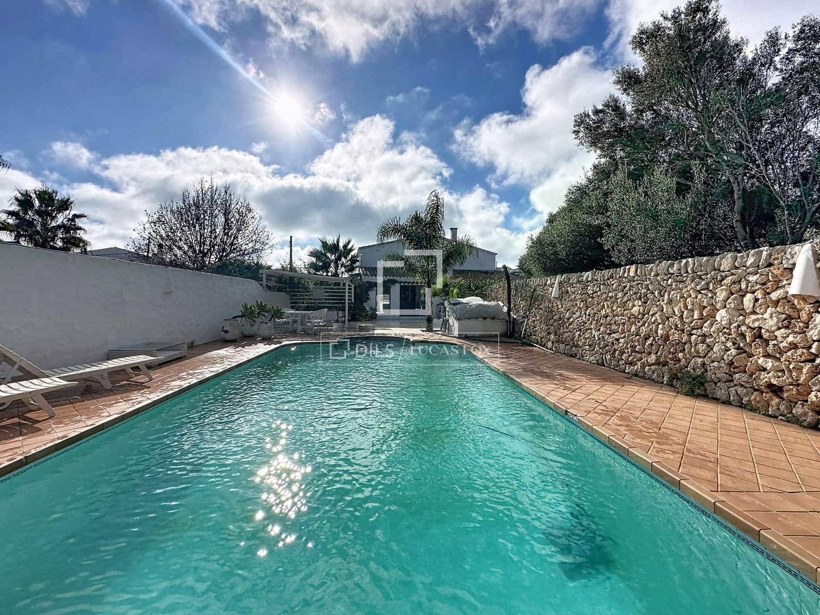 5 sypialnia Willa na sprzedaż w San Luis / Sant Lluis z basenem - 990 000 € (Ref: 9521461)