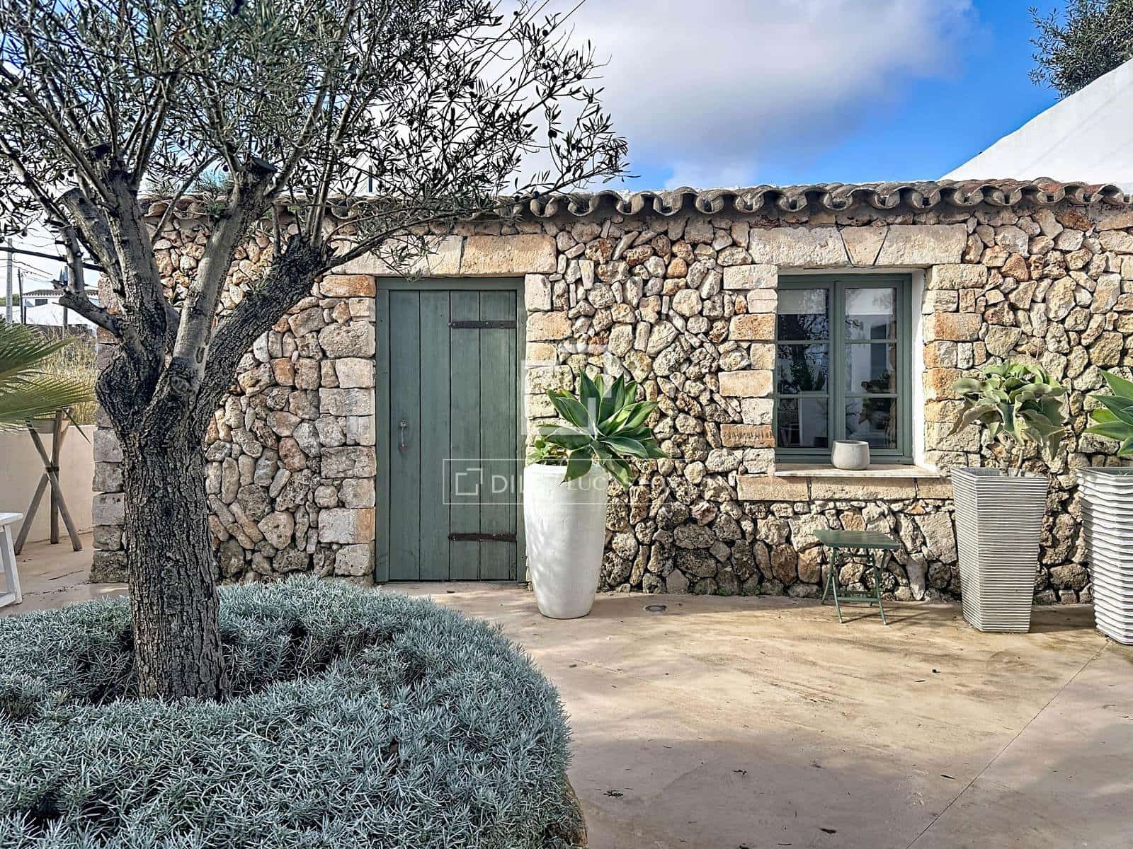 5 sypialnia Willa na sprzedaż w San Luis / Sant Lluis z basenem - 990 000 € (Ref: 9521461)