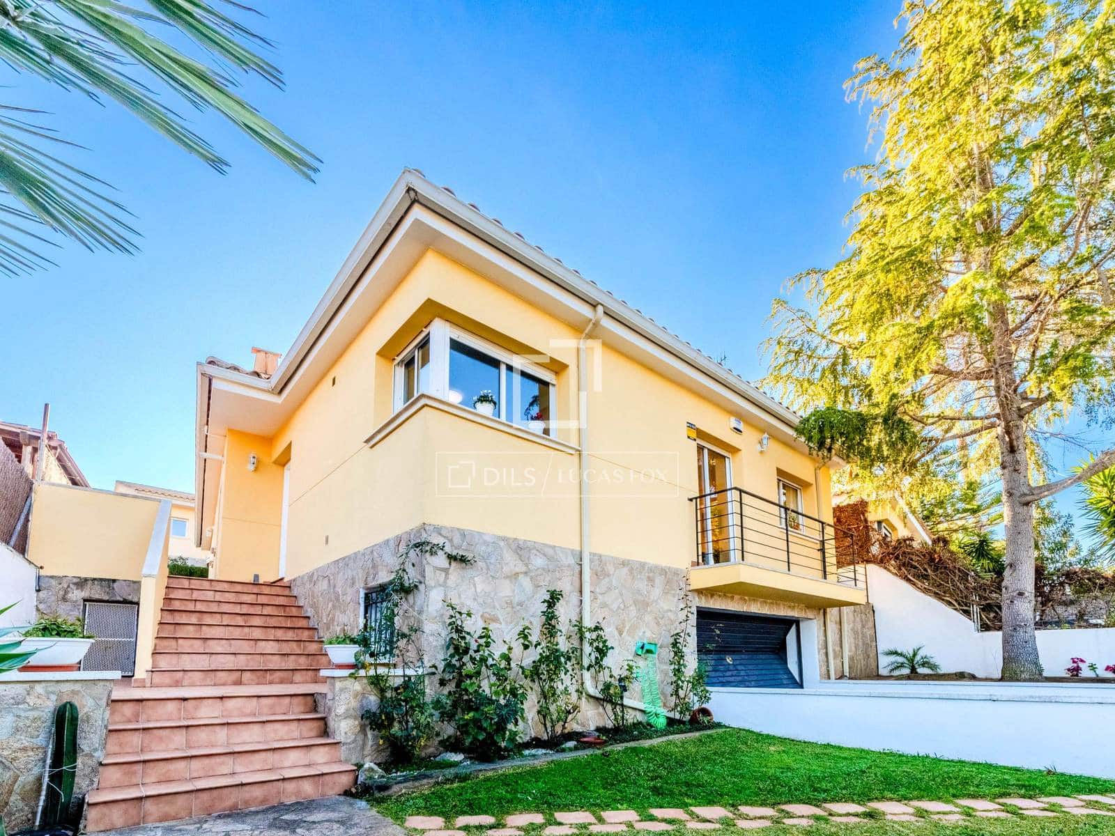 3 soverom Villa til salgs i Sant Pere de Ribes med garasje - € 630 000 (Ref: 9521750)