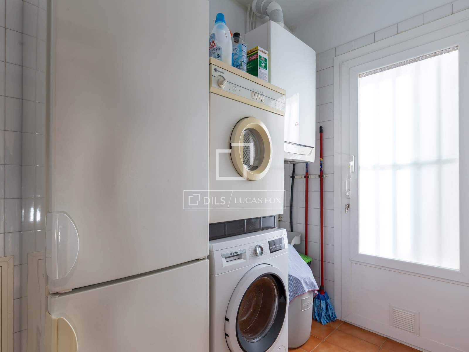 6 bedroom Villa for sale in Sant Just Desvern with garage - € 1,480,000 (Ref: 9522835)