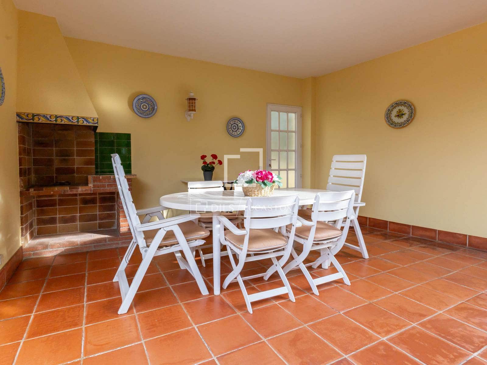 6 bedroom Villa for sale in Sant Just Desvern with garage - € 1,480,000 (Ref: 9522835)