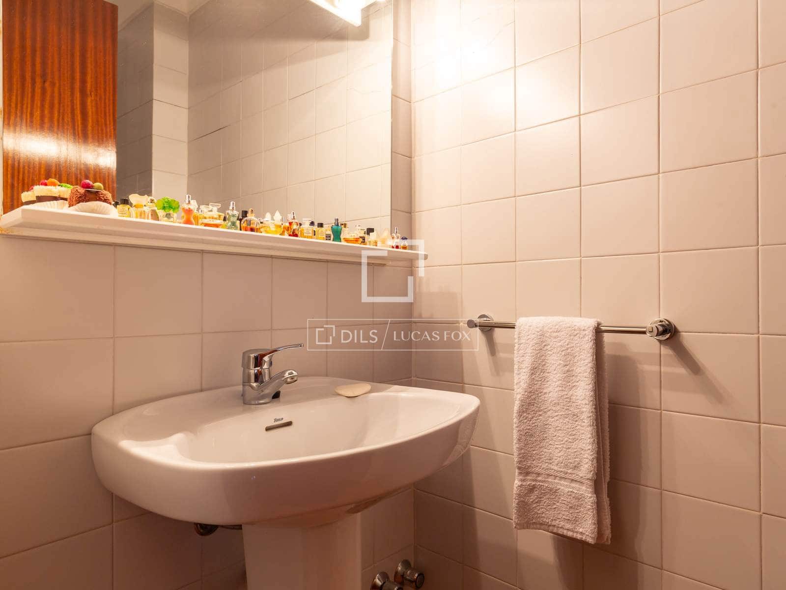 6 bedroom Villa for sale in Sant Just Desvern with garage - € 1,480,000 (Ref: 9522835)