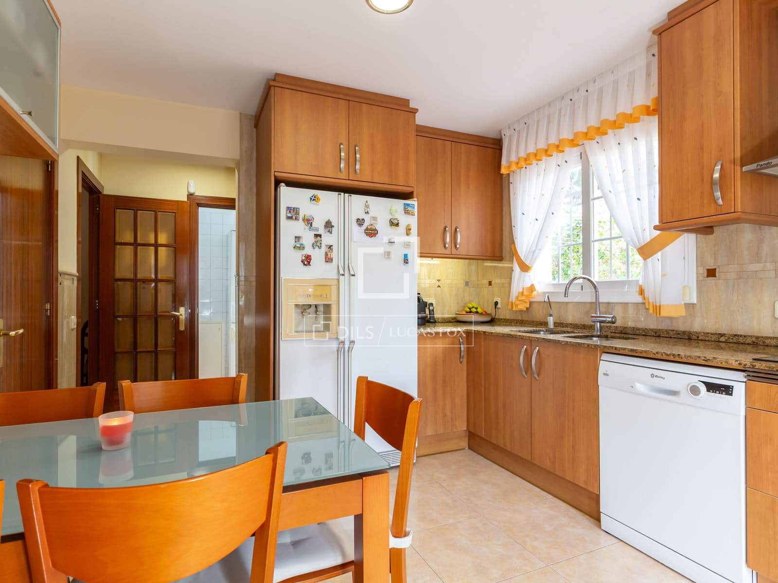 6 bedroom Villa for sale in Sant Just Desvern with garage - € 1,480,000 (Ref: 9522835)