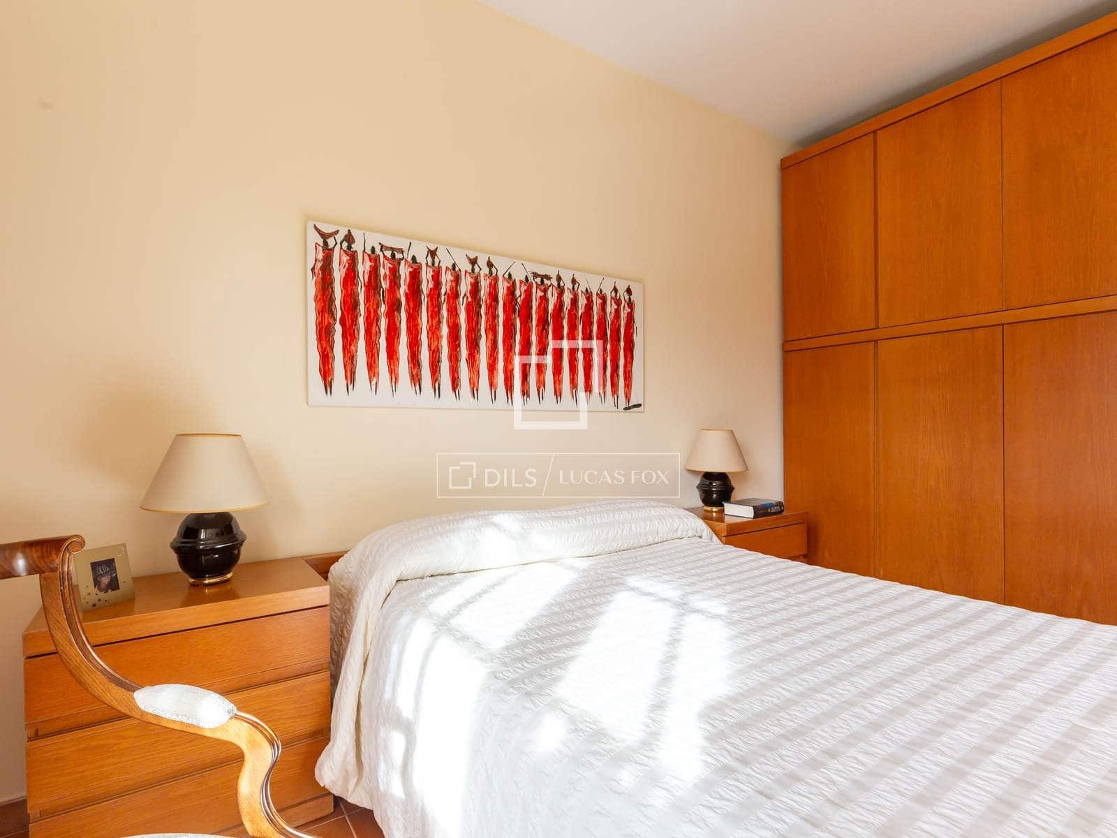 6 bedroom Villa for sale in Sant Just Desvern with garage - € 1,480,000 (Ref: 9522835)