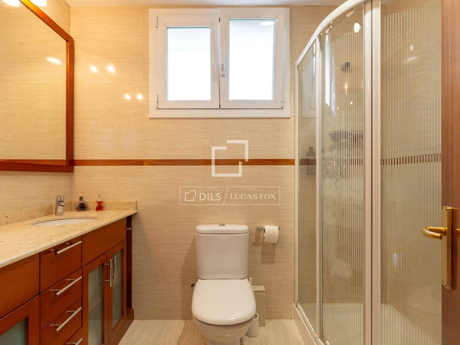 6 bedroom Villa for sale in Sant Just Desvern with garage - € 1,480,000 (Ref: 9522835)