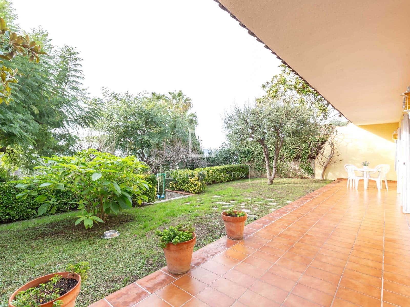 6 bedroom Villa for sale in Sant Just Desvern with garage - € 1,480,000 (Ref: 9522835)