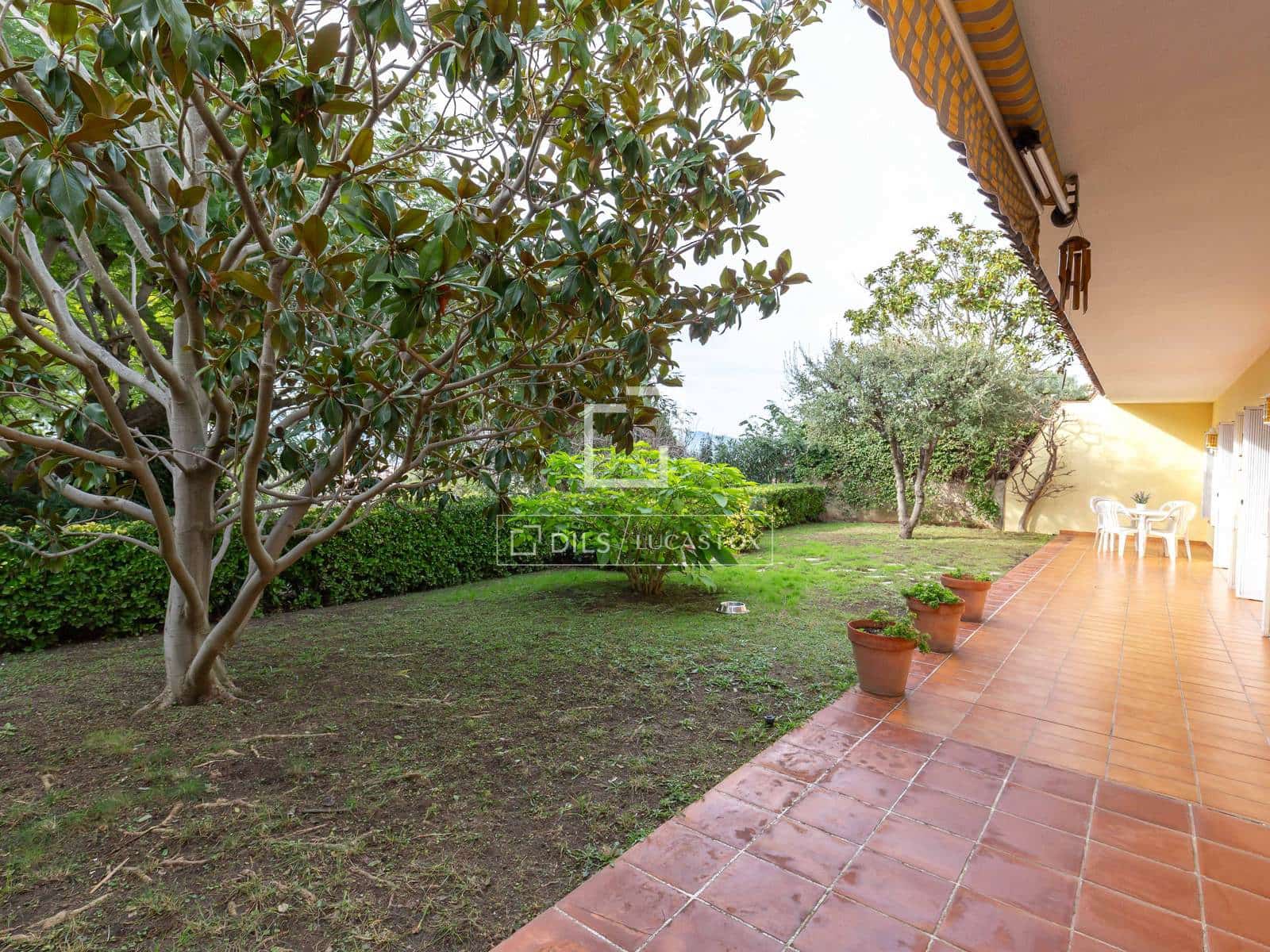 6 bedroom Villa for sale in Sant Just Desvern with garage - € 1,480,000 (Ref: 9522835)