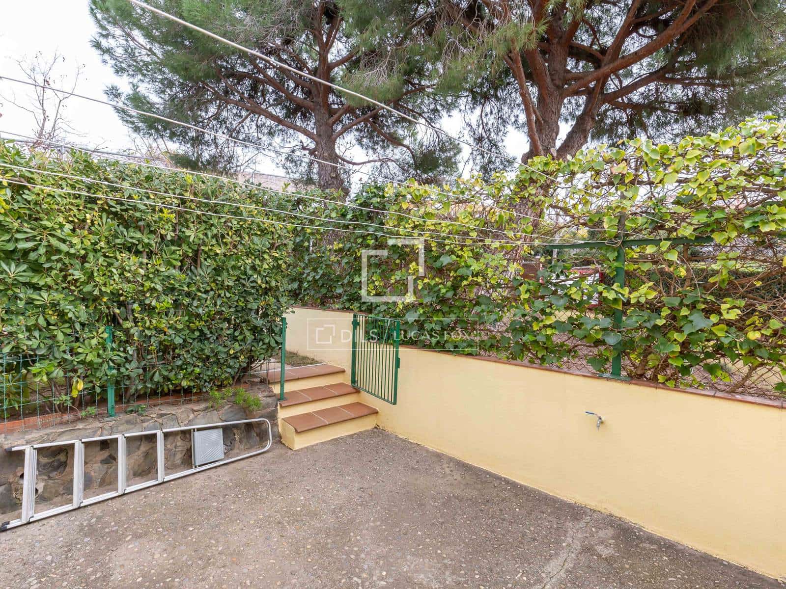 6 bedroom Villa for sale in Sant Just Desvern with garage - € 1,480,000 (Ref: 9522835)