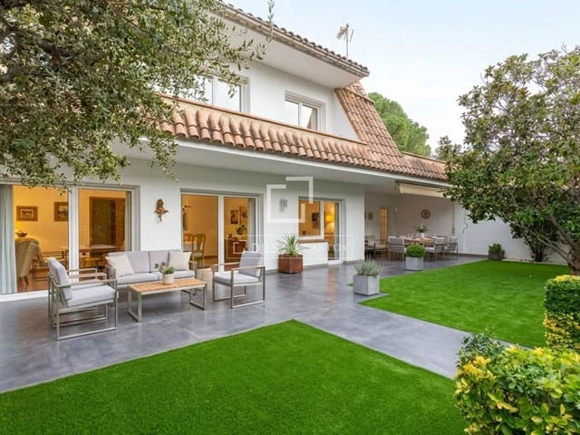 6 quarto Moradia para venda em Sant Just Desvern com garagem - 1 480 000 € (Ref: 9522835)