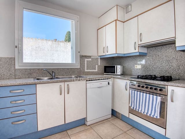 4 Zimmer Apartment zu verkaufen in Sant Feliu de Guíxols mit Pool Garage - 950.000 € (Ref: 9523305)