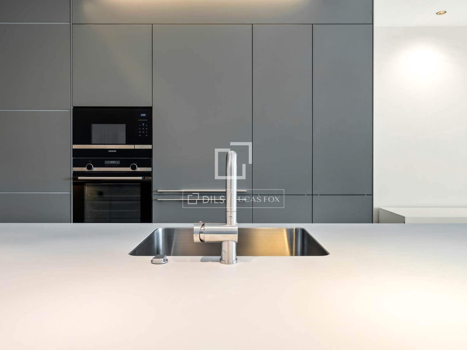 3 sypialnia Apartament na sprzedaż w Miasto Tarragona z basenem garażem - 945 000 € (Ref: 9523306)