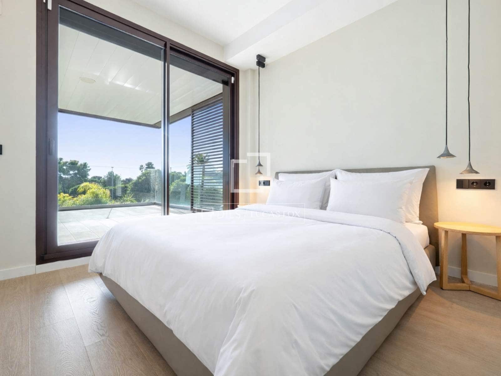 3 sypialnia Apartament na sprzedaż w Miasto Tarragona z basenem garażem - 945 000 € (Ref: 9523306)