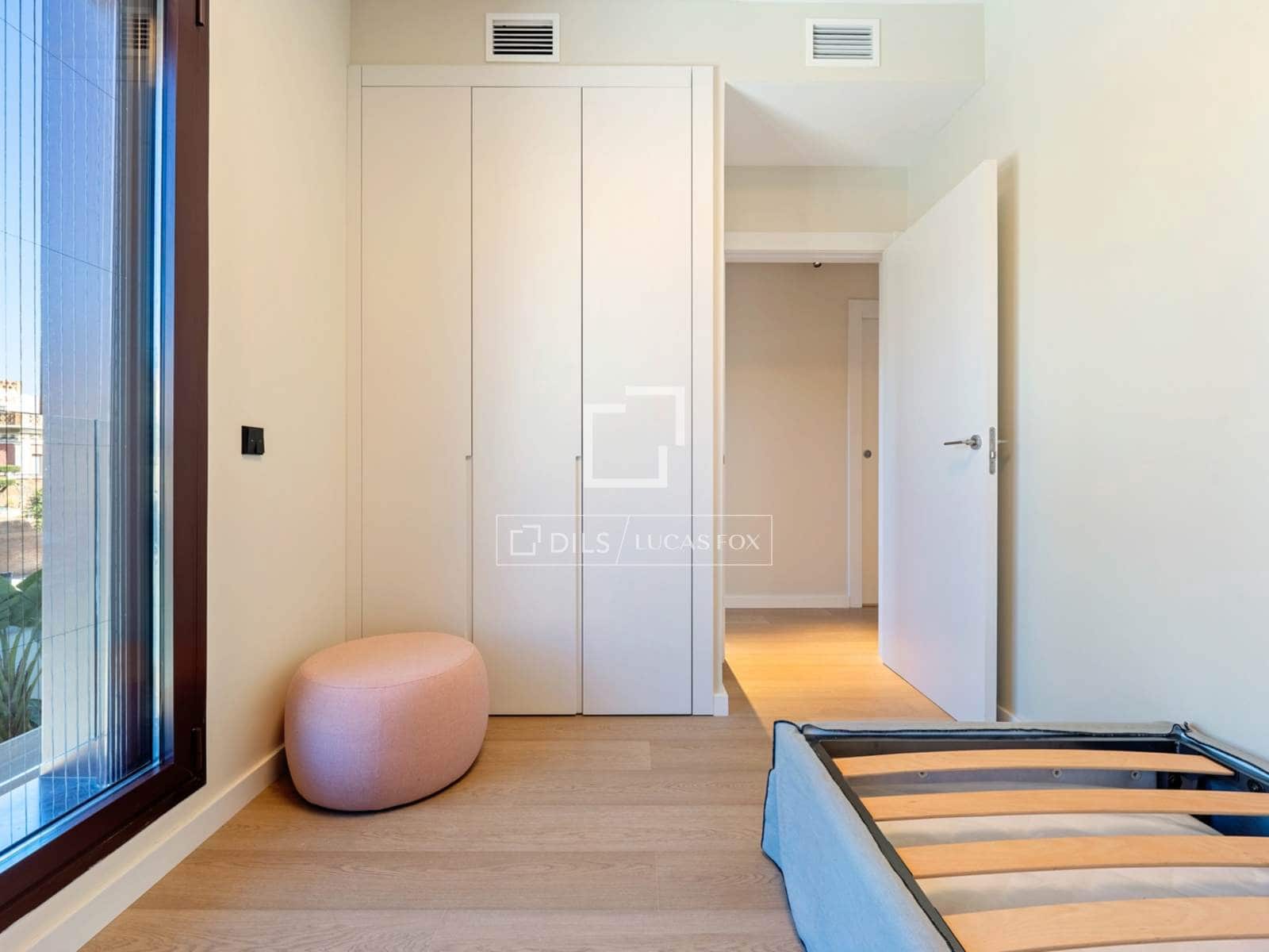 3 sypialnia Apartament na sprzedaż w Miasto Tarragona z basenem garażem - 945 000 € (Ref: 9523306)