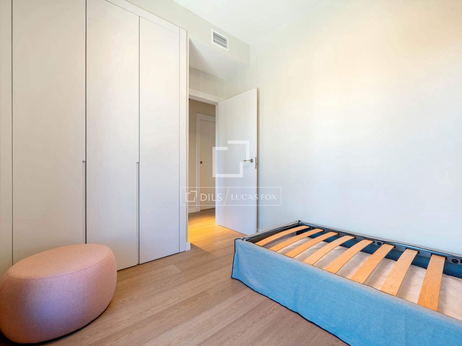 3 sypialnia Apartament na sprzedaż w Miasto Tarragona z basenem garażem - 945 000 € (Ref: 9523306)