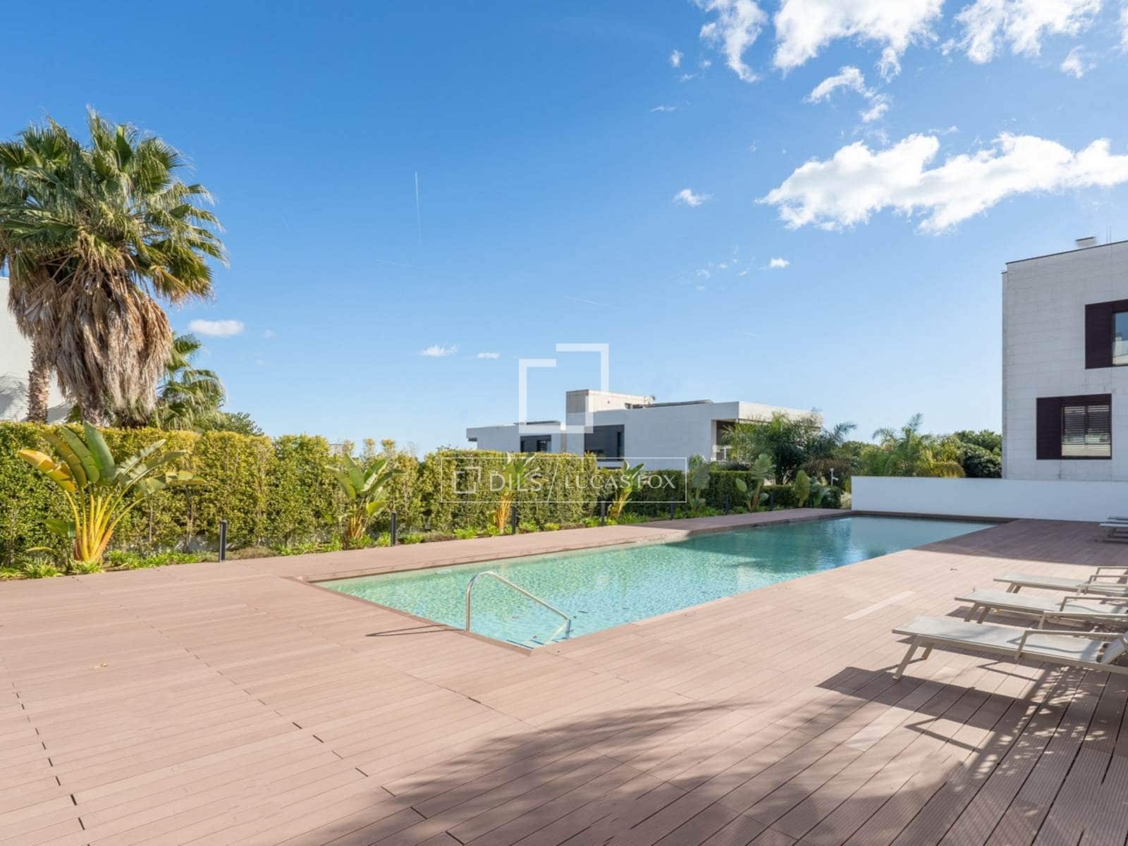 3 sypialnia Apartament na sprzedaż w Miasto Tarragona z basenem garażem - 945 000 € (Ref: 9523306)