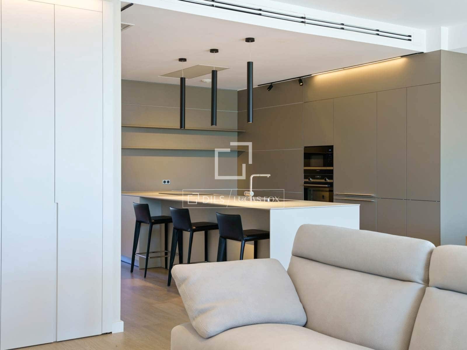 3 sypialnia Apartament na sprzedaż w Miasto Tarragona z basenem garażem - 945 000 € (Ref: 9523306)