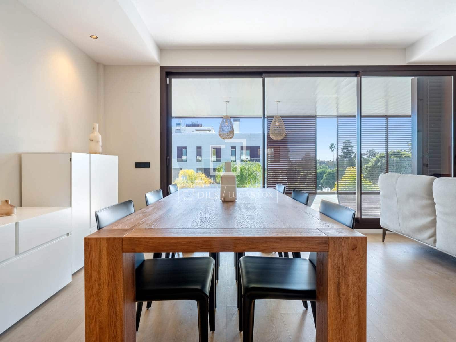 3 sypialnia Apartament na sprzedaż w Miasto Tarragona z basenem garażem - 945 000 € (Ref: 9523306)