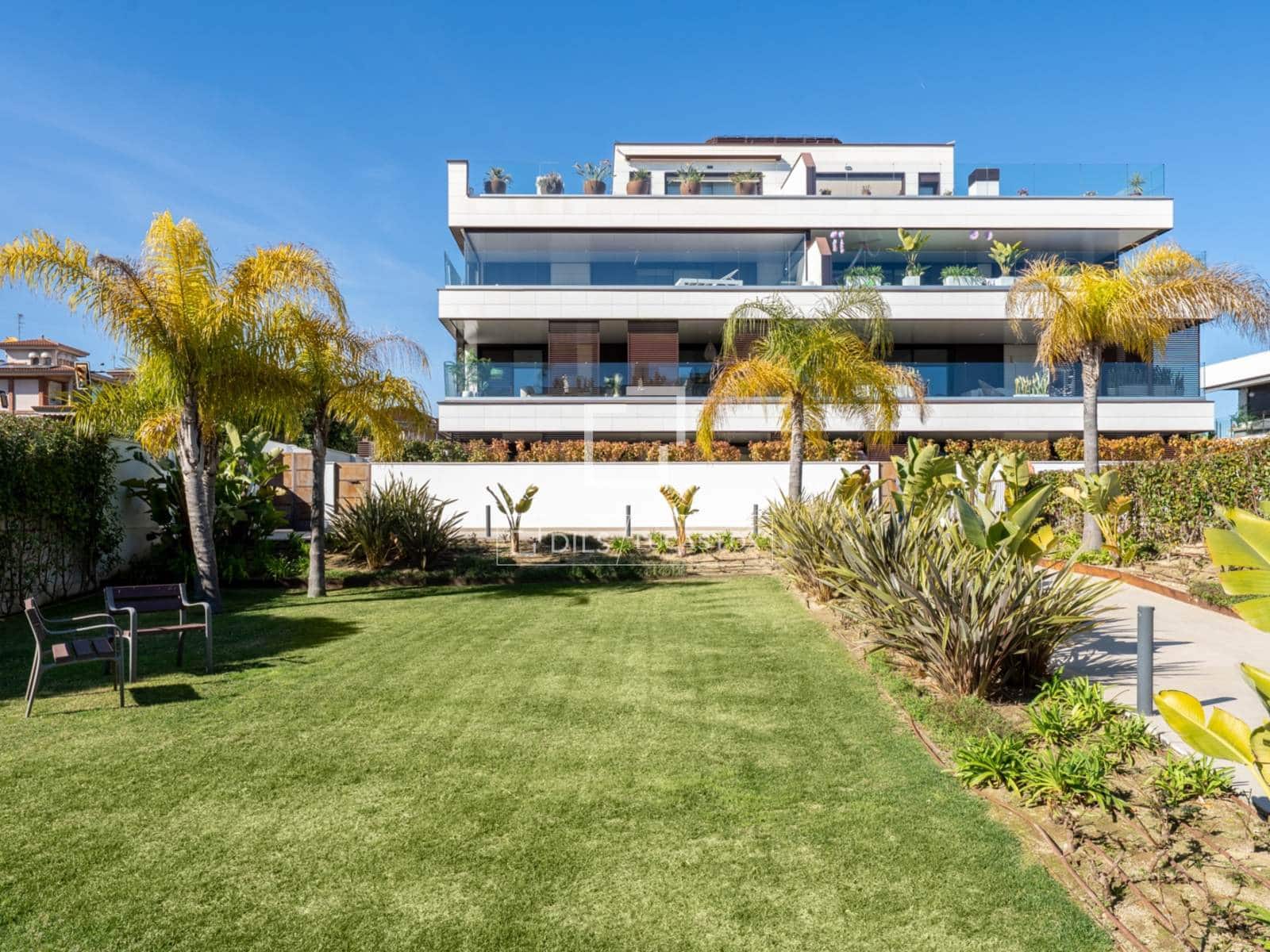 3 sypialnia Apartament na sprzedaż w Miasto Tarragona z basenem garażem - 945 000 € (Ref: 9523306)