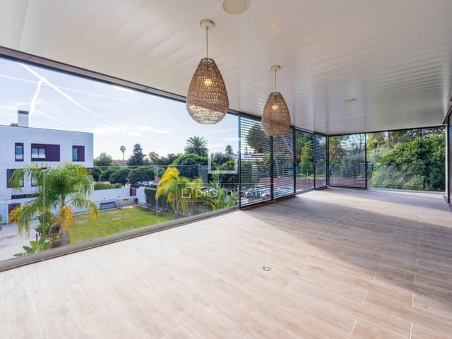 3 sypialnia Apartament na sprzedaż w Miasto Tarragona z basenem garażem - 945 000 € (Ref: 9523306)