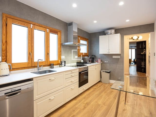 3 quarto Apartamento para venda em Barcelona cidade - 595 000 € (Ref: 9523575)