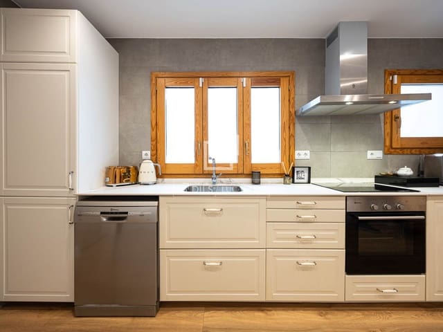 3 quarto Apartamento para venda em Barcelona cidade - 595 000 € (Ref: 9523575)