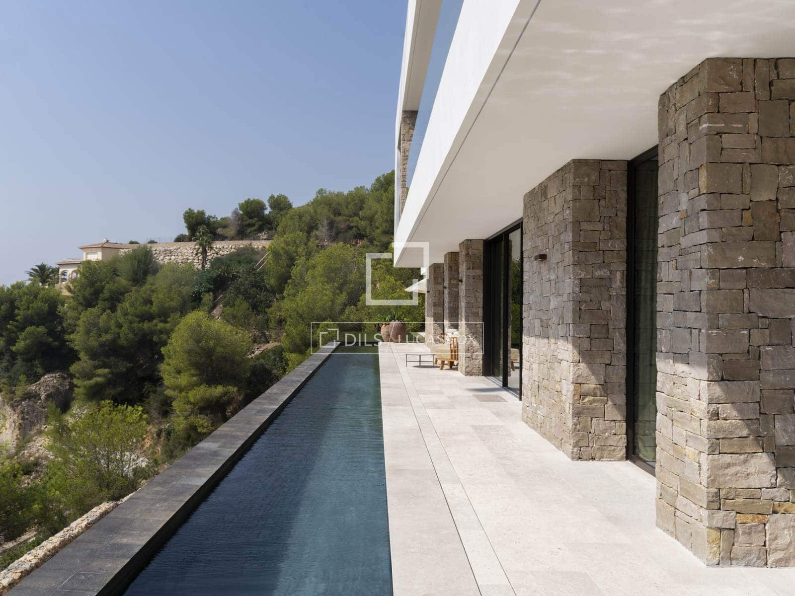 5 bedroom Villa for sale in Javea / Xabia with pool garage - € 3,550,000 (Ref: 9523576)