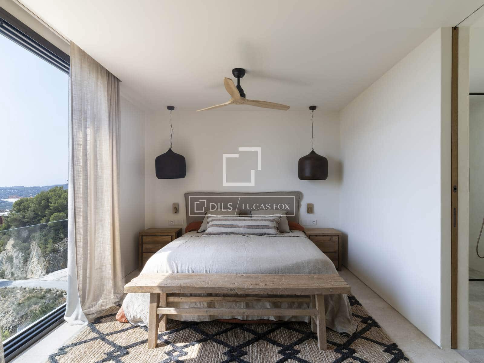 5 bedroom Villa for sale in Javea / Xabia with pool garage - € 3,550,000 (Ref: 9523576)