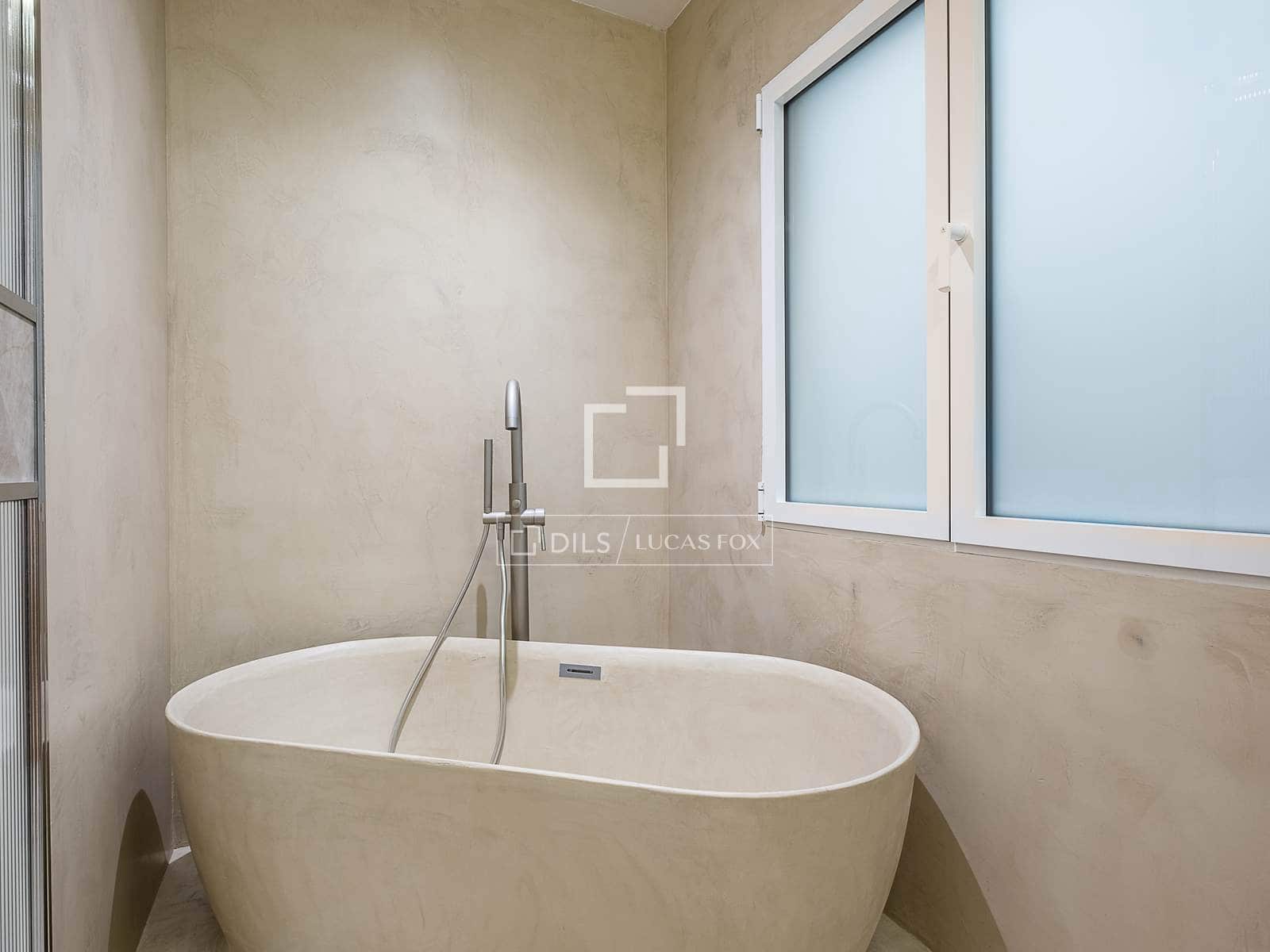 3 bedroom Apartment for rent in Madrid city - € 7,950 (Ref: 9523577)