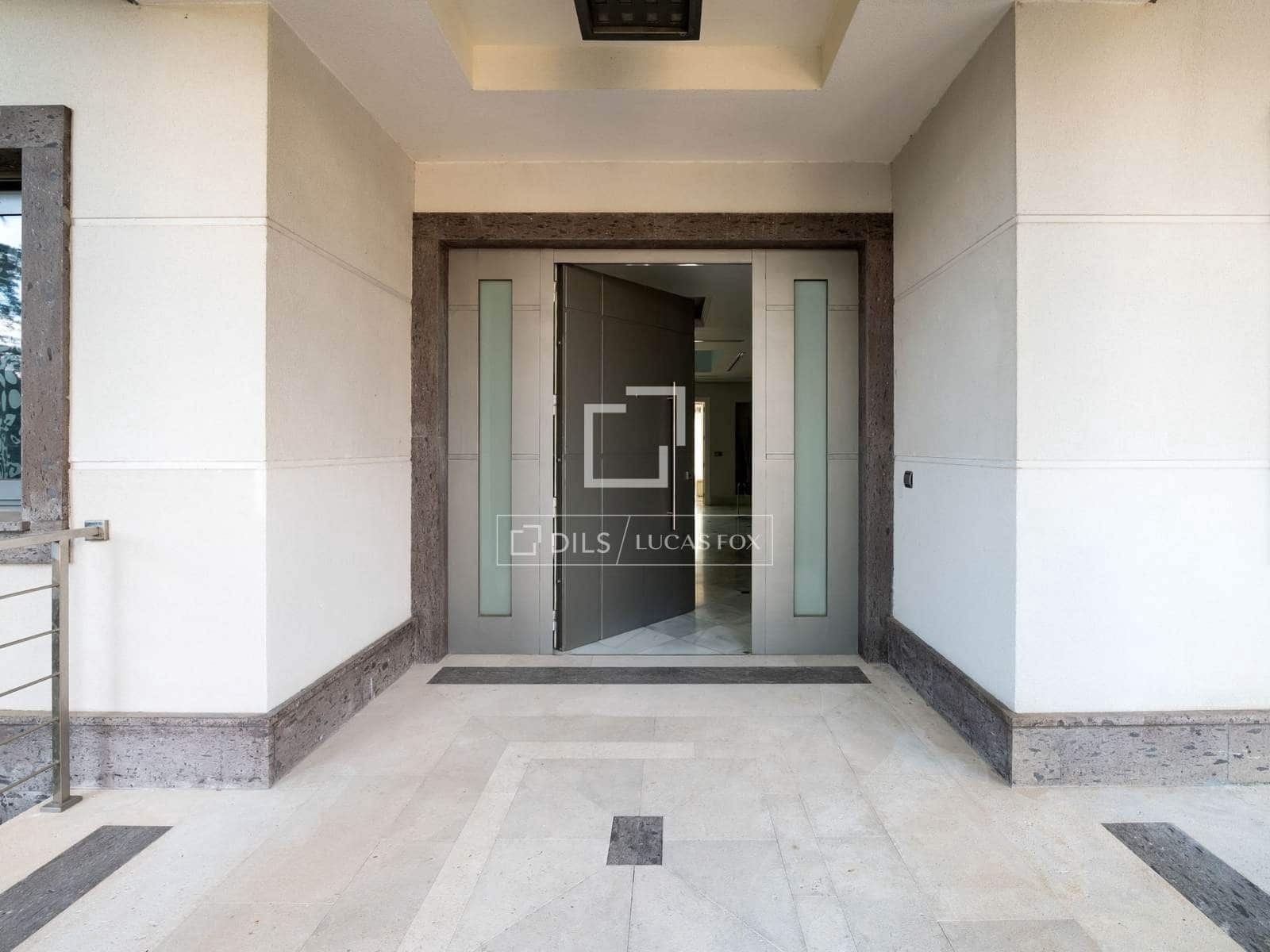 8 bedroom Villa for sale in San Sebastian de los Reyes with pool garage - € 4,975,000 (Ref: 9523578)