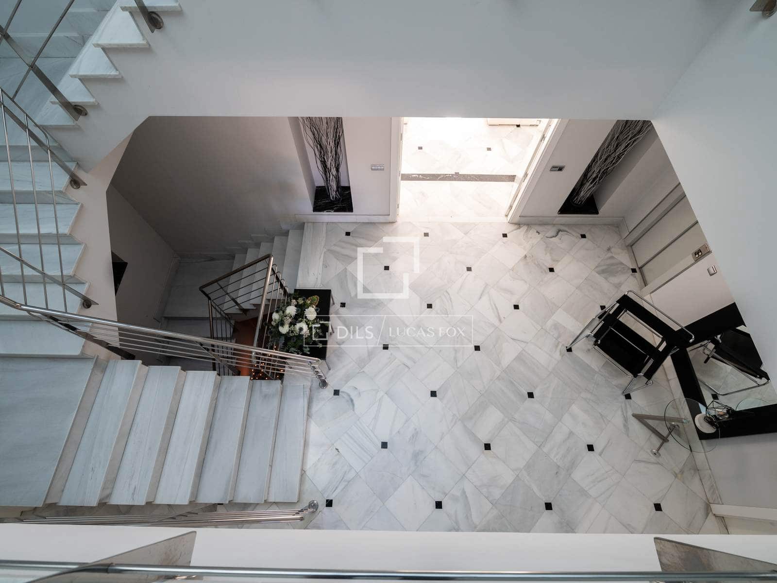 8 bedroom Villa for sale in San Sebastian de los Reyes with pool garage - € 4,975,000 (Ref: 9523578)