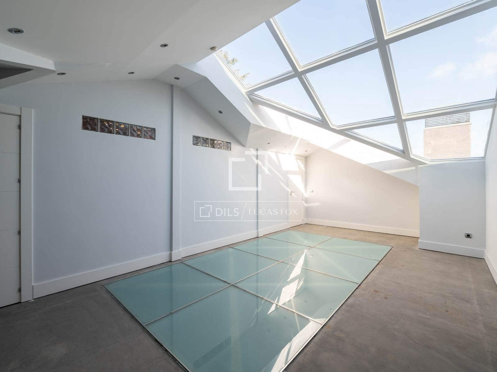 8 bedroom Villa for sale in San Sebastian de los Reyes with pool garage - € 4,975,000 (Ref: 9523578)