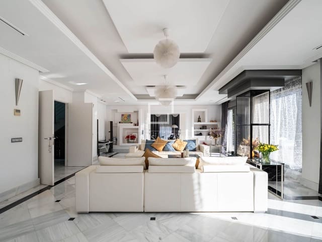 8 bedroom Villa for sale in San Sebastián de los Reyes with pool garage - € 4,975,000 (Ref: 9523578)