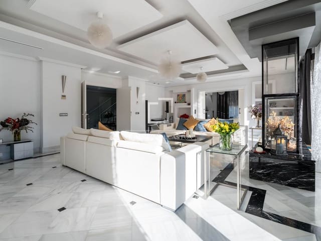 8 bedroom Villa for sale in San Sebastián de los Reyes with pool garage - € 4,975,000 (Ref: 9523578)