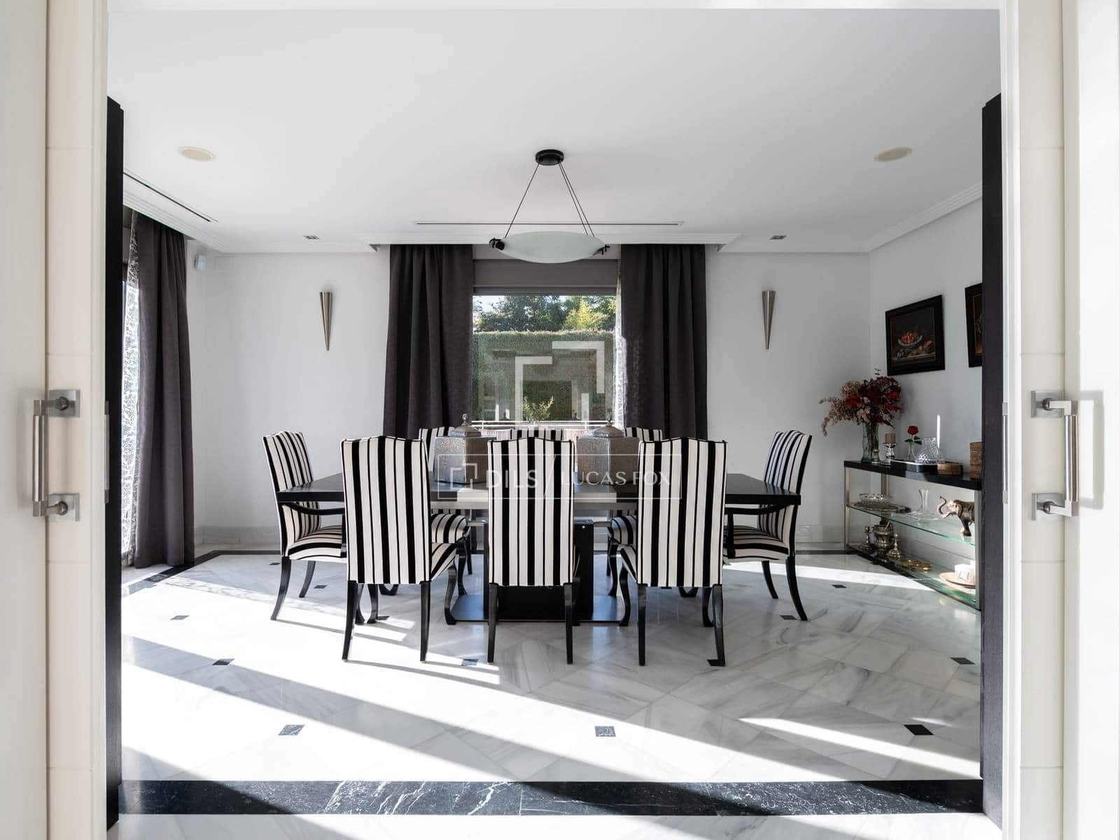 8 bedroom Villa for sale in San Sebastian de los Reyes with pool garage - € 4,975,000 (Ref: 9523578)